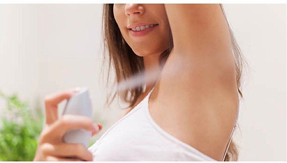 حذاري من إستخذام مُزيل العرق الخاطئ : إليك نصائح للإختيار