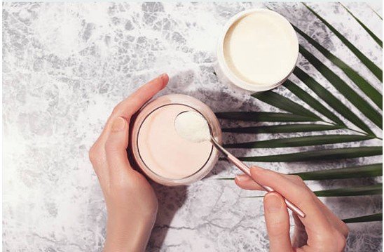 إستخدام منتجات عناية مناسبةلتأخير ظهور التجاعيد