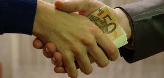 معلومات تجهلها عن الصدقة: تغير حياتك 180 درجة